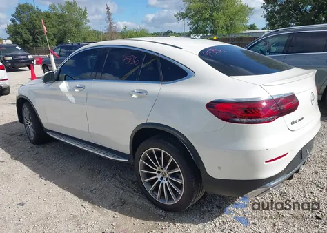 2021 Mercedes-Benz Glc 300 4Matic Coupe z USA, uszkodzony, nr VIN W1N0J8EB6MF986782
